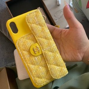 chanel iPhone XS Max case with chain